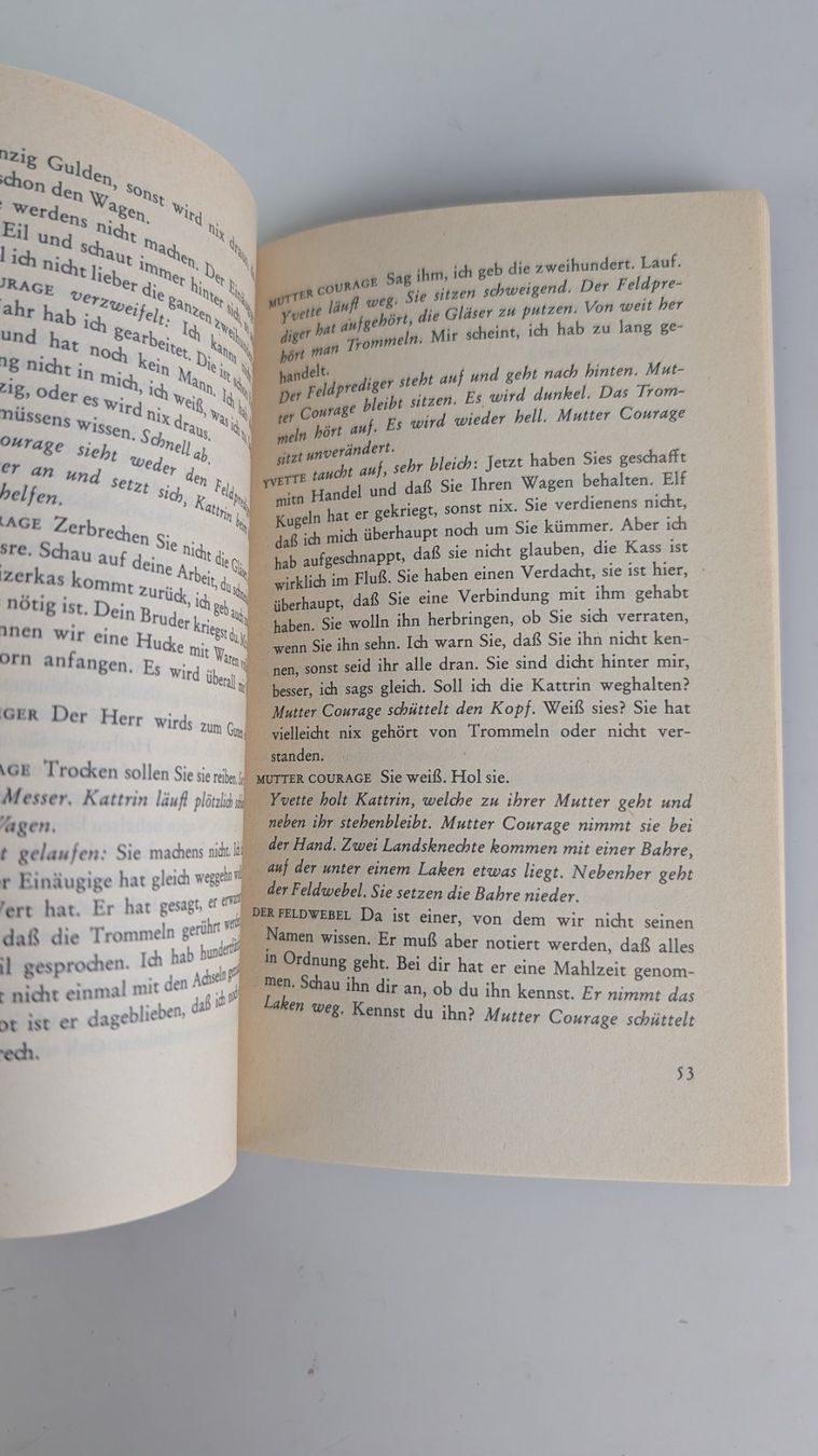 Livres: Bertolt Brecht: Mutter Courage, edition suhrkamp, SV – D'occasion à Zürich par axolottchen 6