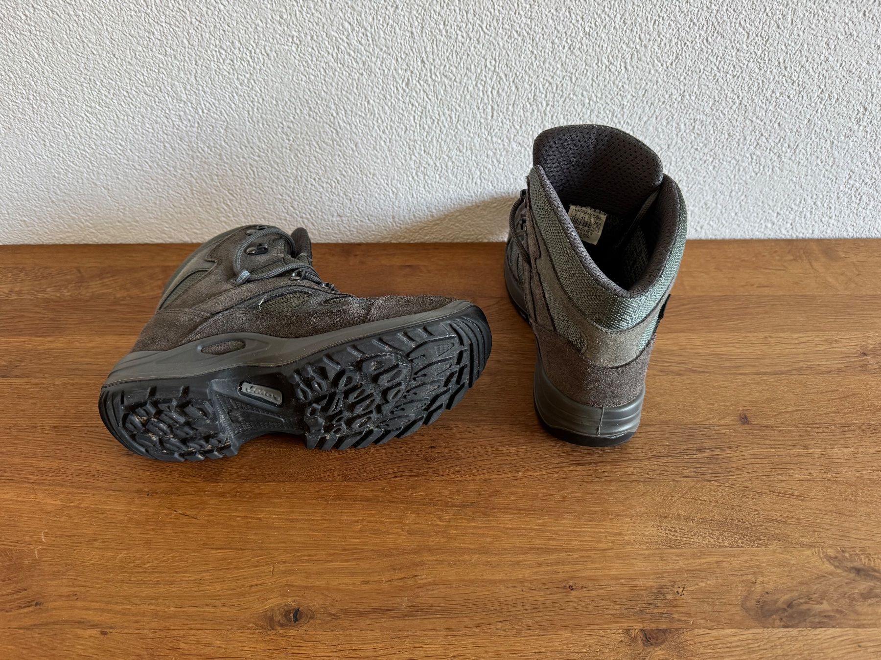 Lowa Scarpe da uomo: Lowa Wanderschuhe Gr 41 – Usato da Frauenfeld venduto da max11116 2