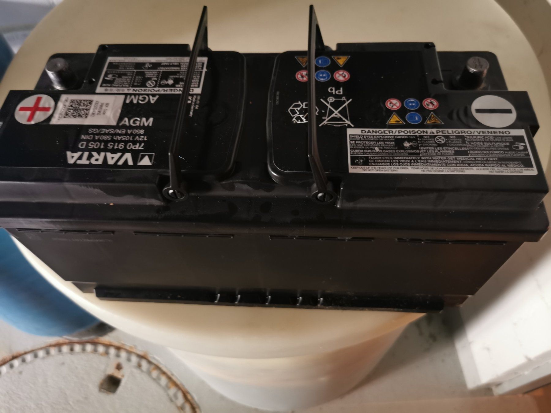 Varta Batterie: Autobatterie – Usato da Steffisburg venduto da kk4711 1