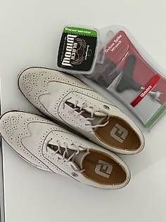 Scarpe da donna: GOLF- / LAUFSCHUHE – Usato da Uettligen venduto da Maxime_Ehrsam.2020