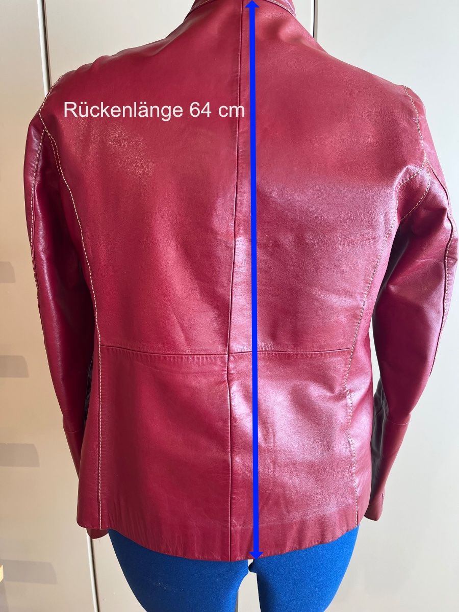 Jacken: Damen Lederjacke in Bordeaux rot – Gebraucht aus Benken SG von micksim 7