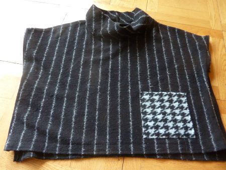 Luukaa Pullunder gestreift mit Tasche schwarz 34/36