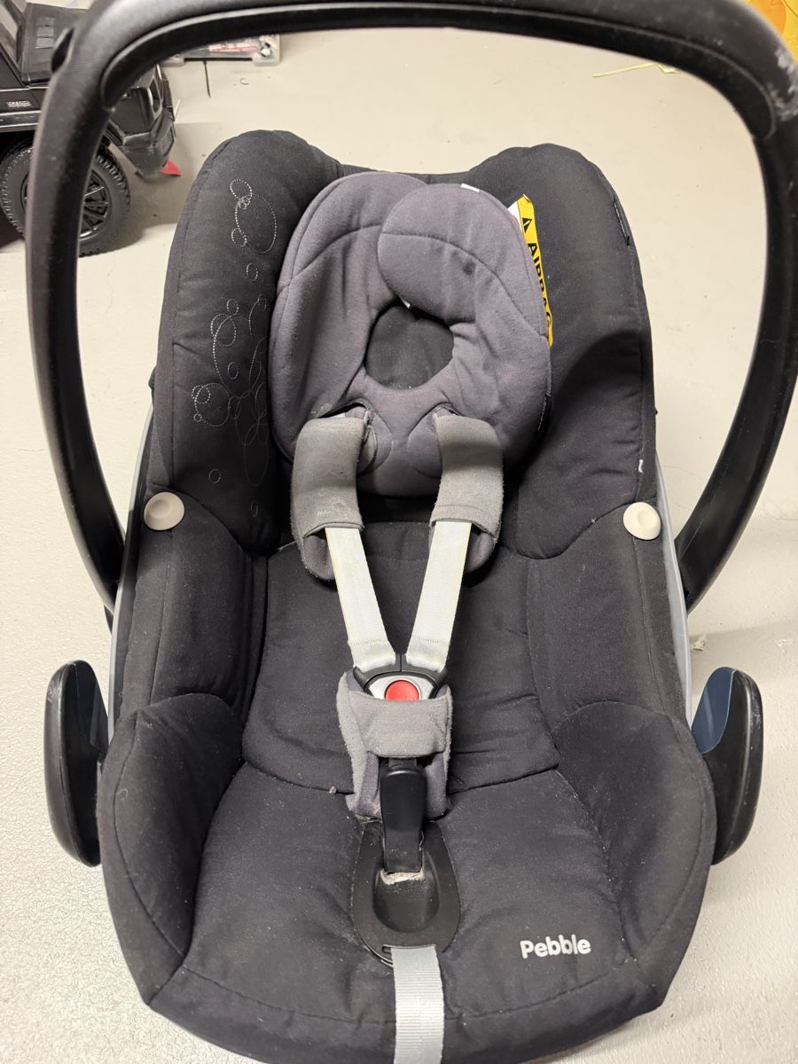 Maxi-Cosi Marsupi portabebè: Maxi cosi mit isofix station – Usato da Widen venduto da SBK_89 2