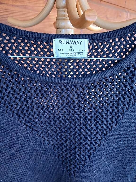 Maglioni & Felpe: RUNAWAY Oversized black & white Sweater – Usato da Ochlenberg venduto da Pbw_ardrobe 1