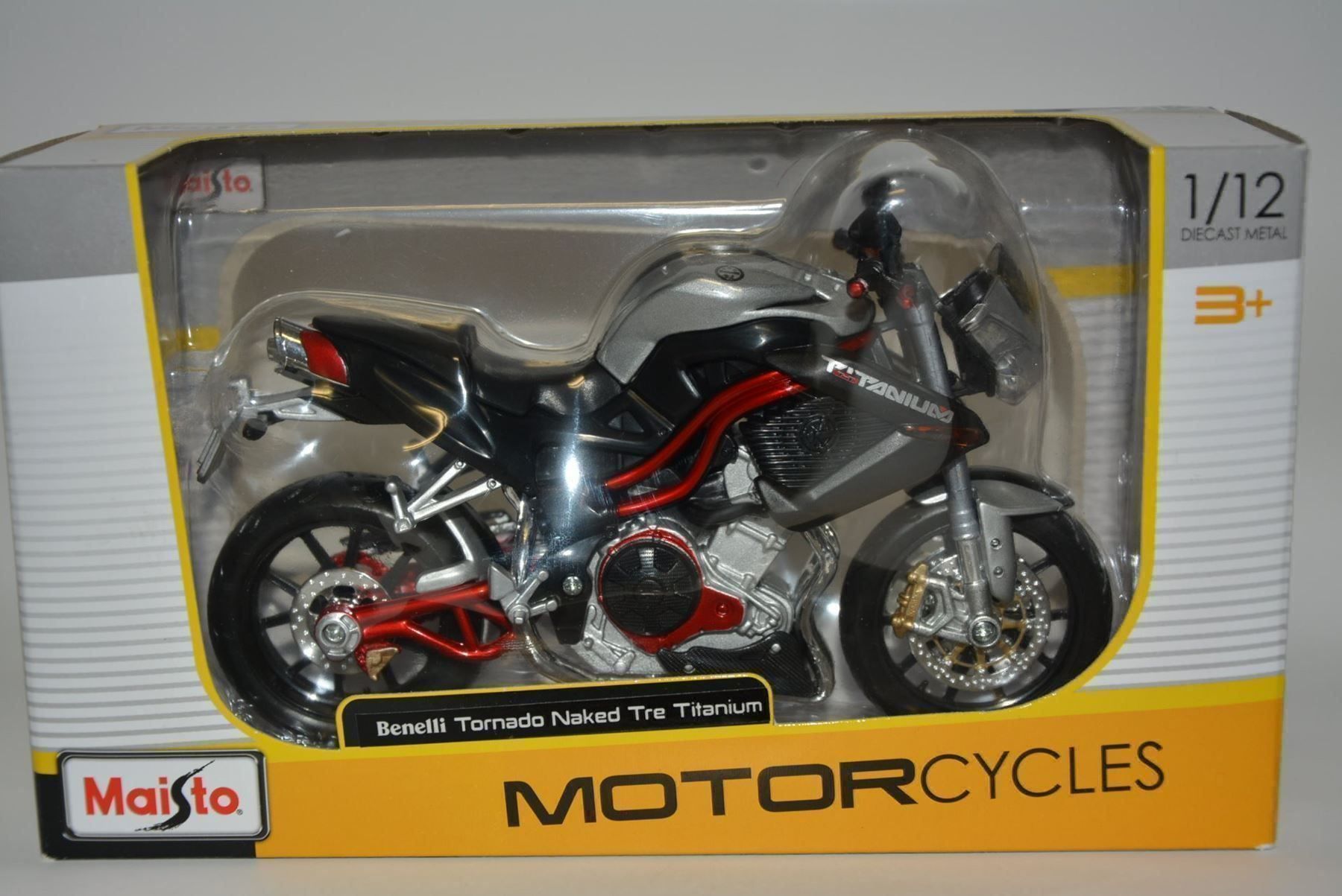 Maisto Kit di modellismo & Modellini statici: Benelli Tornado Naked Tre Titanium  1:12 – Nuovo e nell'imballaggio originale da Goldach venduto da Feivel9