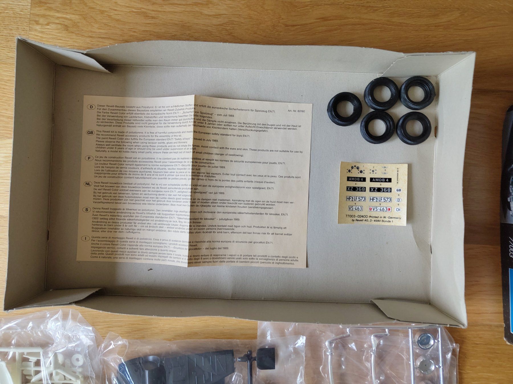 Aston Martin Modellini d'auto: Aston Martin DB4 Monogram 1:25 - Modellbausatz – Nuovo (secondo la descrizione) da Basel venduto da AufeinenBlick 3