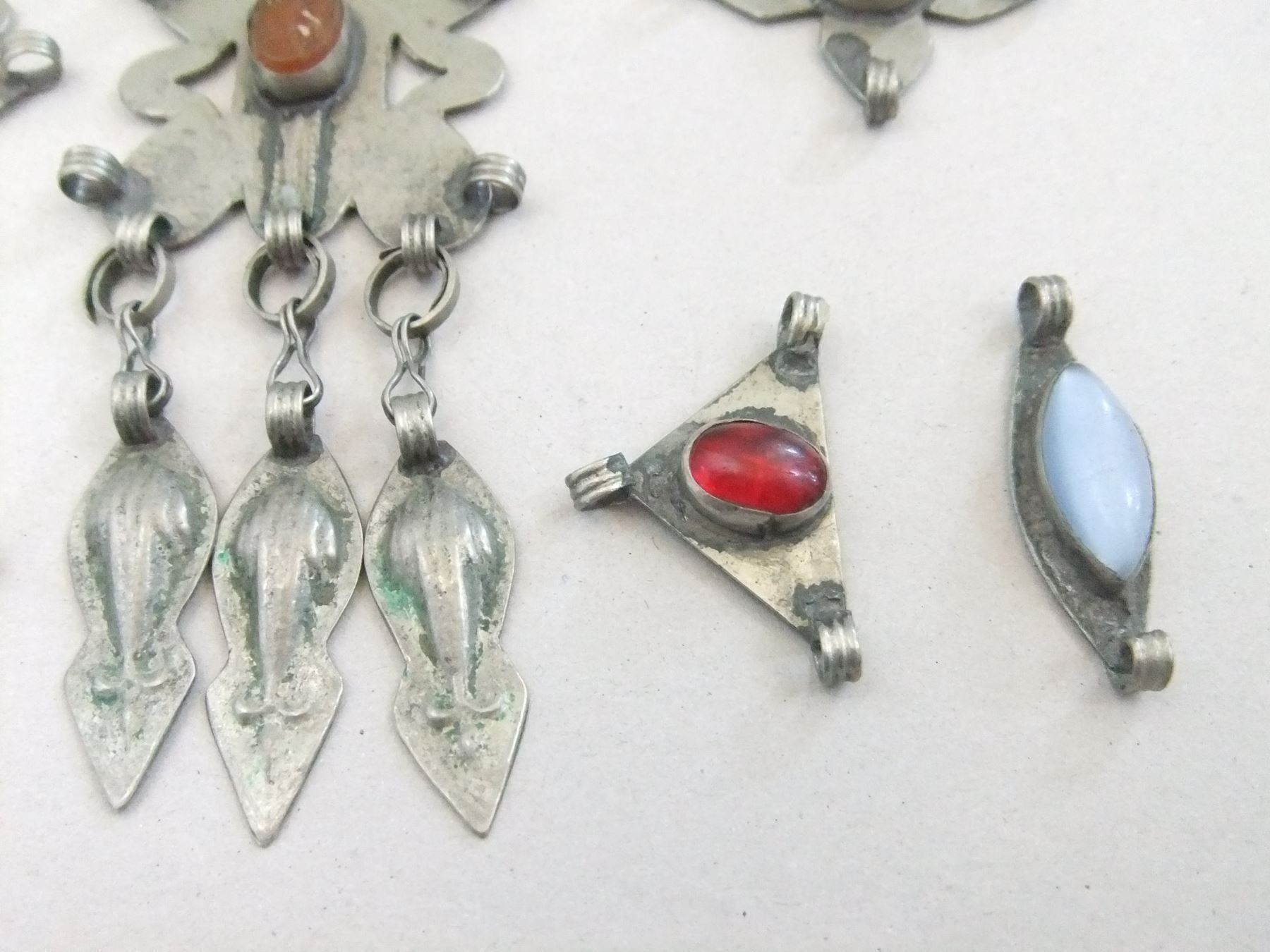 Sonstiger Schmuck: Sammlung Antike Schmuckteile Afghanistan Tekke – Gebraucht aus Esslingen von eintagammeer 6
