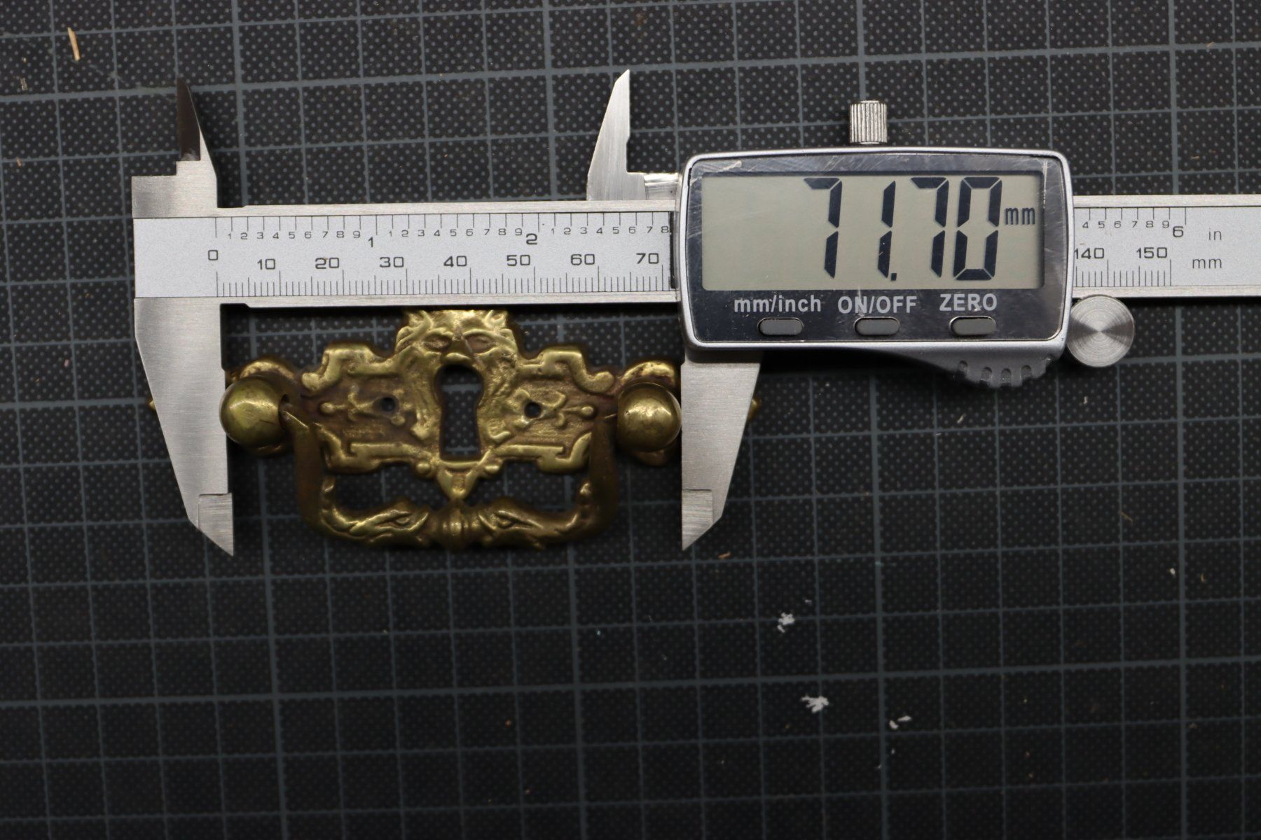 Ferramenta: antiker Fallgriff / "Löwengriff" / Schlossschild – Usato da Emmetten venduto da Super008 7