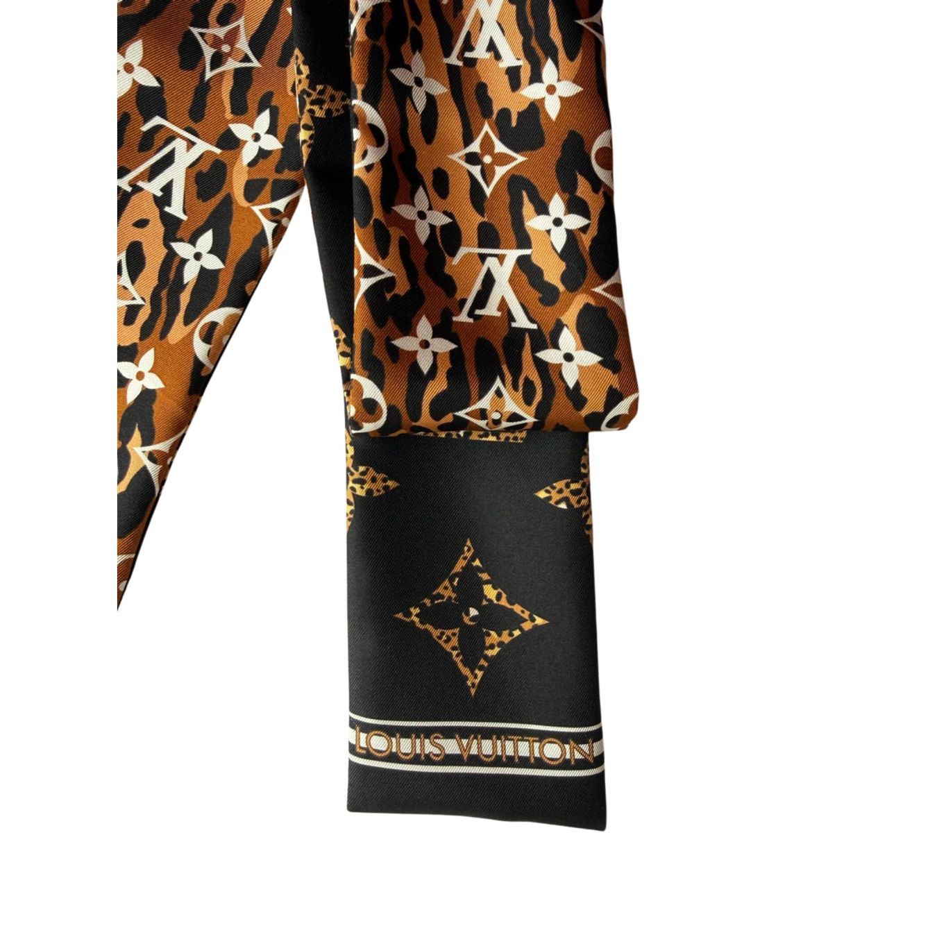 Louis Vuitton Foulard & Sciarpe: Louis Vuitton Limited Edition, Jungle – Nuovo (secondo la descrizione) da Oberarth venduto da SSS. 1