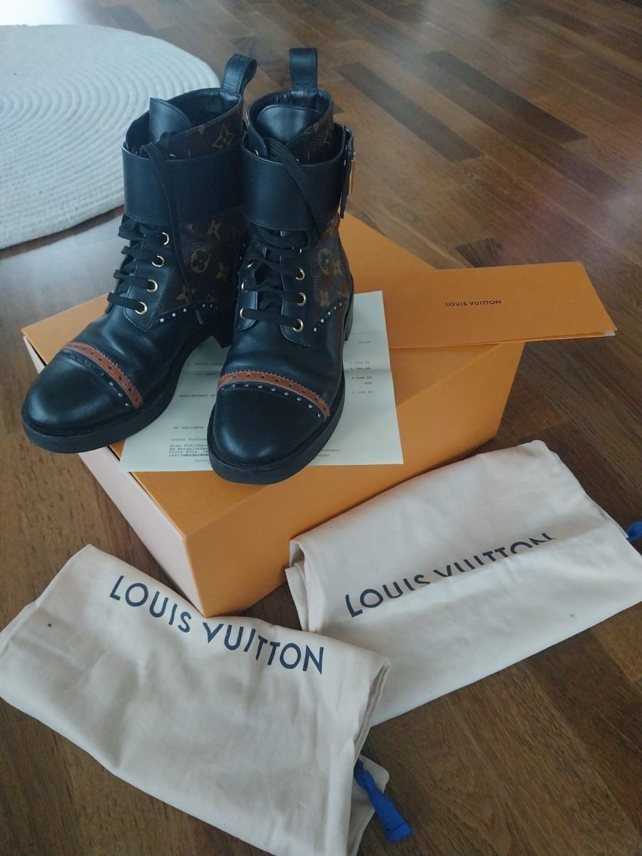 Louis Vuitton Damenschuhe: Louis Vuitton Stiefel Grösse 37 - Ranger Boots – Gebraucht aus Wangen SZ von Salim10