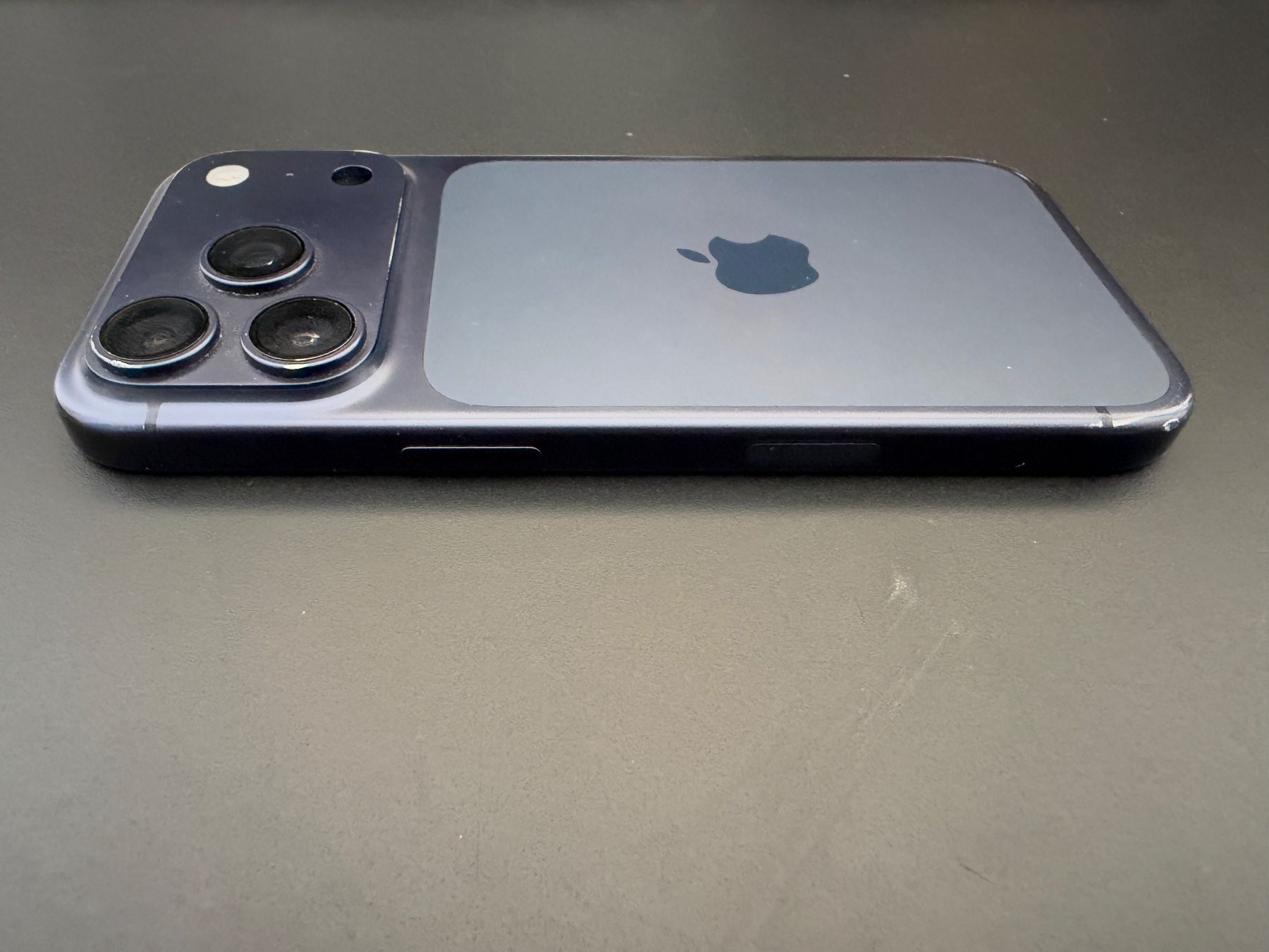 Apple Handys / Smartphones: iPhone17pro 256 GB inkl. AppleCare+ (+iPhone 15 gratis) – Gebraucht aus Hochwald von mik_v8z2 4