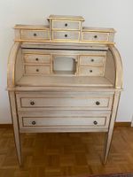 Secrétaire Louis XV en bois blanche et dorée