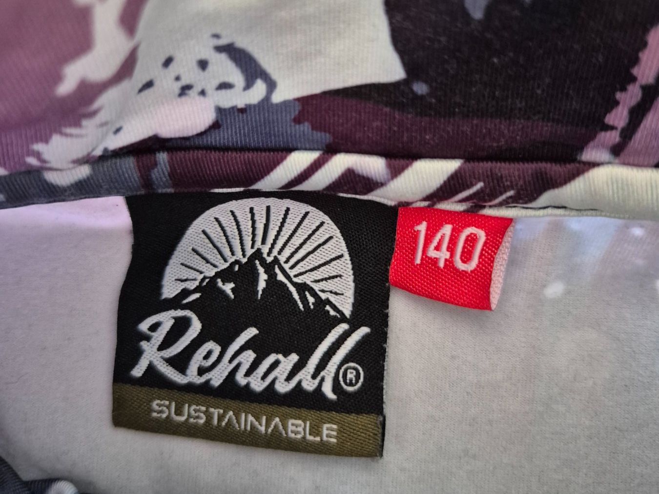 Pullover & Sweatshirts: Funktionsshirt Rehall Grösse 140 – Gebraucht aus Wahlen b. Laufen von Faentli2010 2