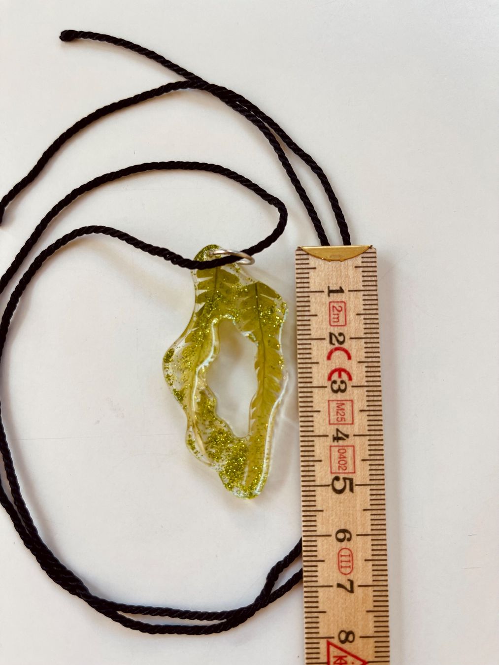 Pendentifs: Pendentif porte-bonheur Santé – Neuf avec emballage d'origine à Genève par Annilu 3