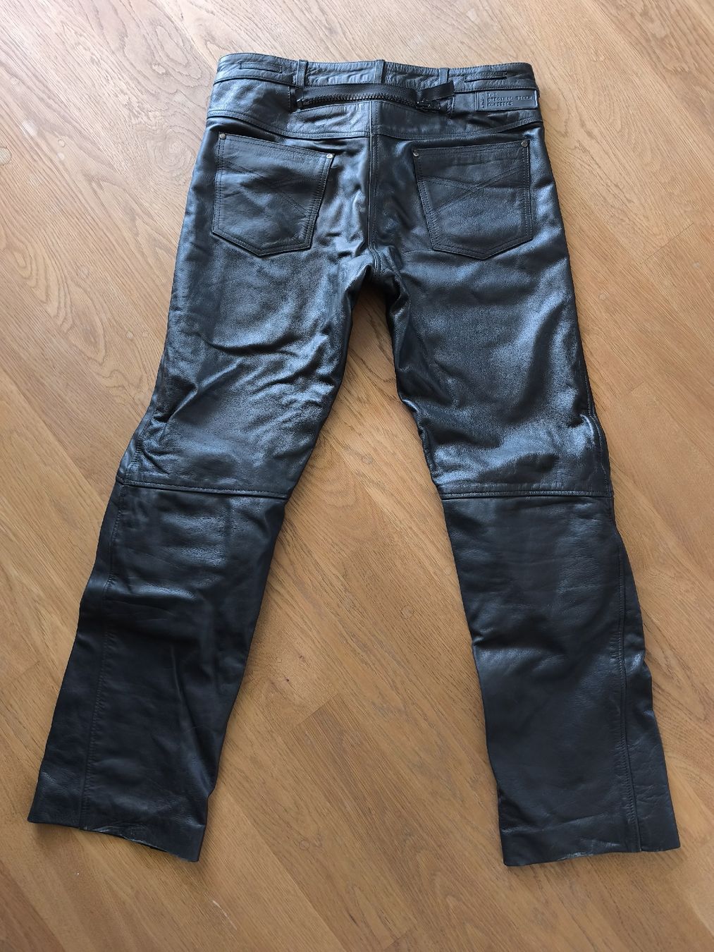 Pantaloni: Motorrad Herren Lederhose 32 Schwarz – Usato da Luzern venduto da Saphir12 1