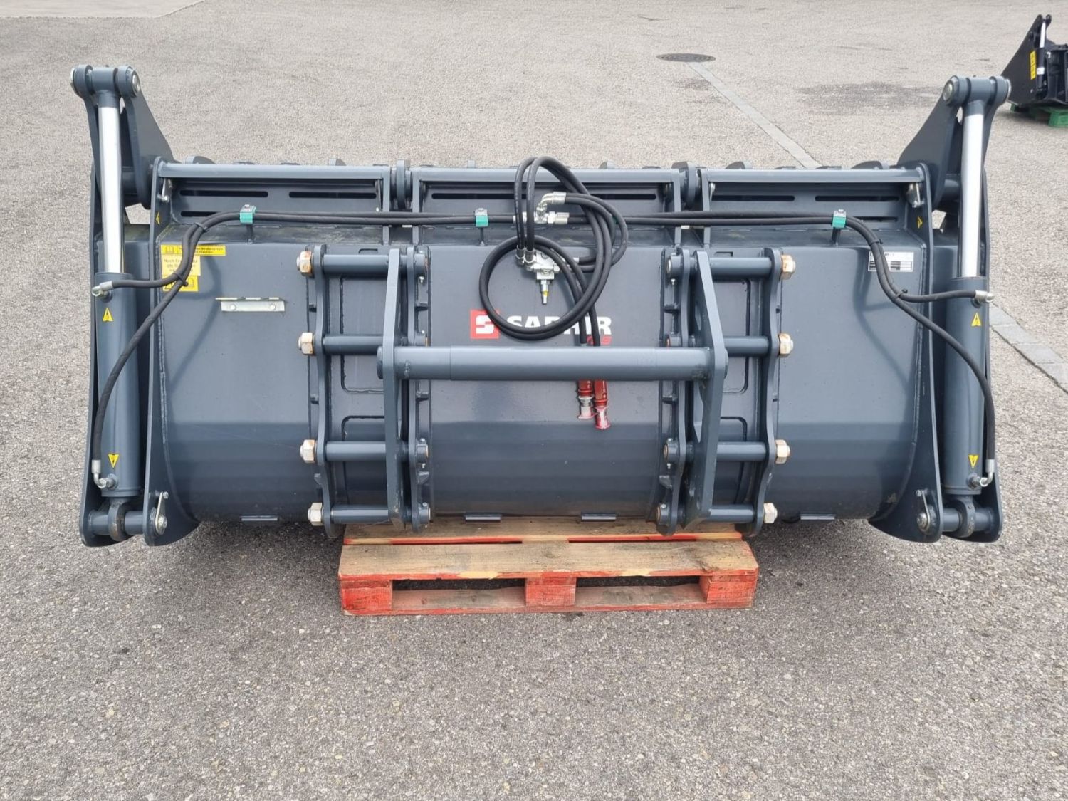 Accessori Trattori &Veicoli agricoli: SAPHIR Greifschaufel GS L 24 – Nuovo e nell'imballaggio originale da Balterswil venduto da AgrarLandtechnik 2