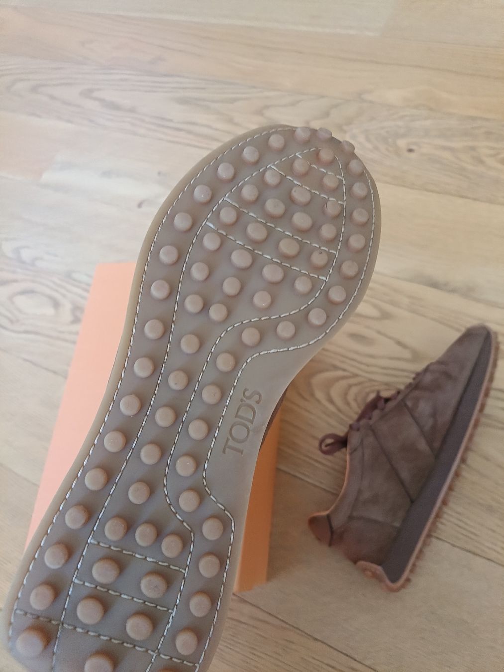 Tod'S Damenschuhe: Brown sneakers TOD'S – Neu und originalverpackt aus Uitikon Waldegg von Alis_Stelian_Nenkov 2