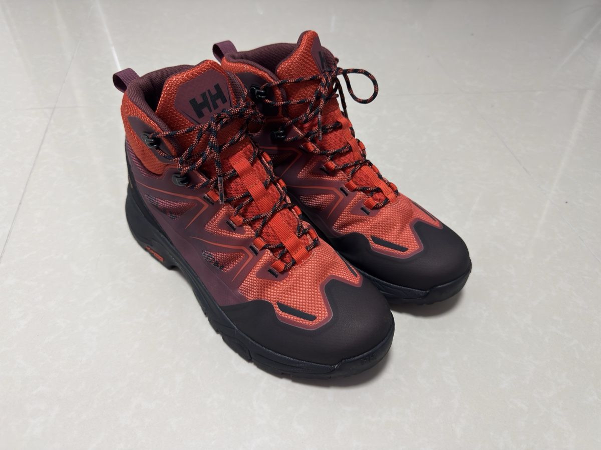 Helly Hansen Herrenschuhe: Helly Hansen Cascade Mid Wanderschuhe GTX/Waterproof Gr. 43  – Gebraucht aus Trimbach von Fily-90 1