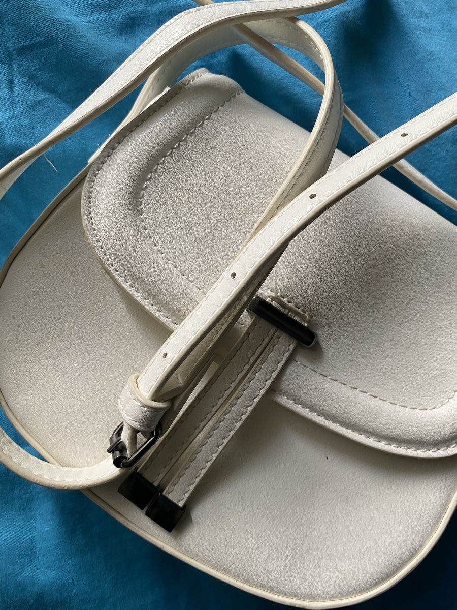 C&A Borse da donna: C&A - kleine, weisse Umhängetasche – Usato da Basel venduto da Nina_777 6