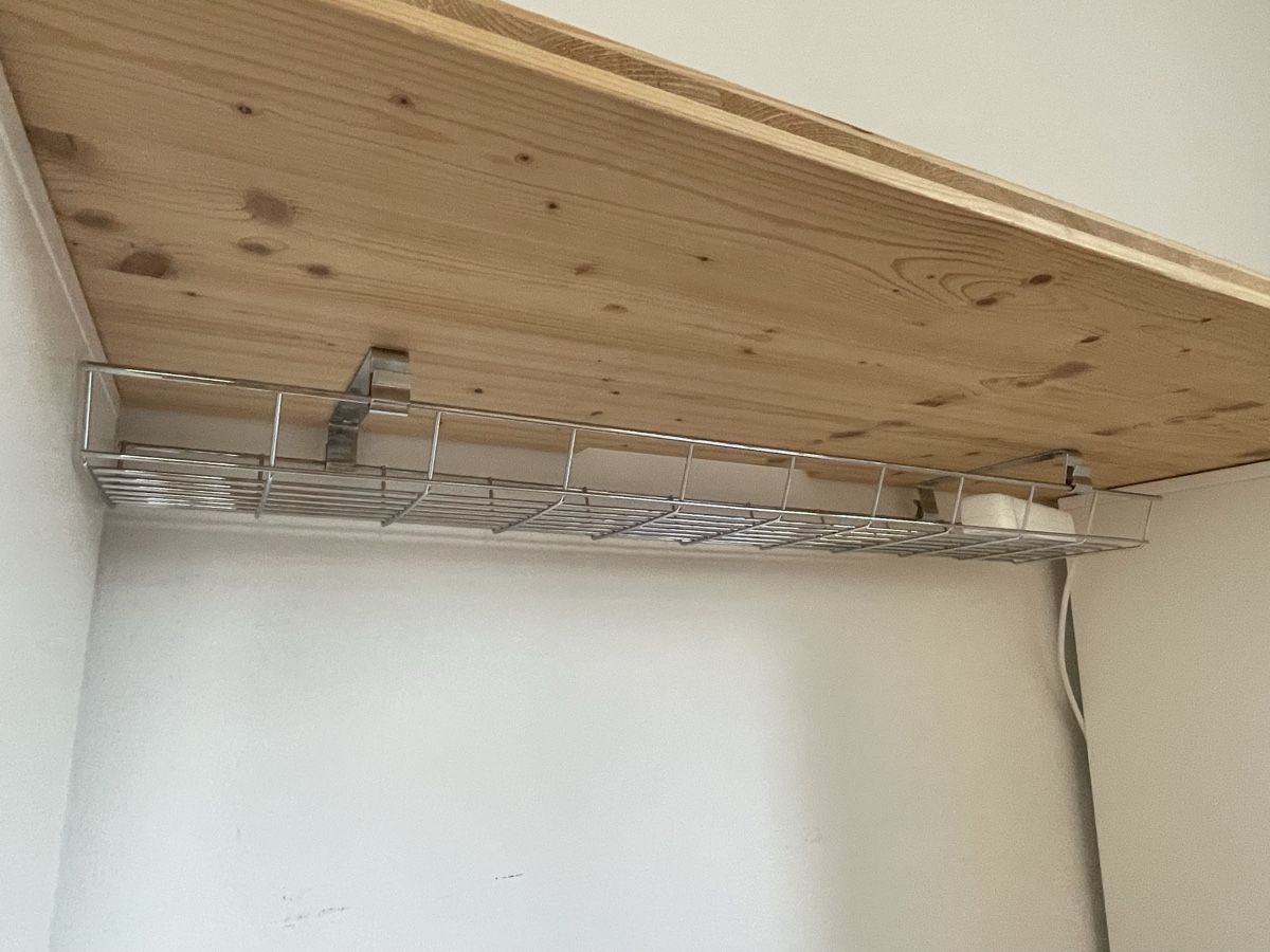Schreibtische: Massiver Schreibtisch / Sideboard mit 4,70 m Echtholzplatte  – Neu (gemäss Beschreibung) aus Wetzikon ZH von cyb_7y78 3