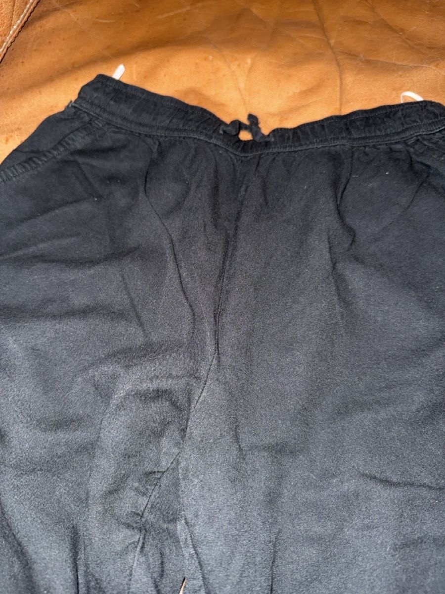 Pantaloni: Schwarze Hose, Grösse 152, Top Zustand – Usato da Spreitenbach venduto da BIH2005 4