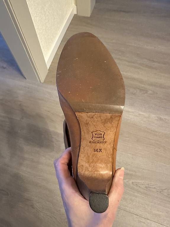 Scarpe da donna: Bottes en cuir taille 36,5 – Usato da Gimel venduto da Cindy2018 3