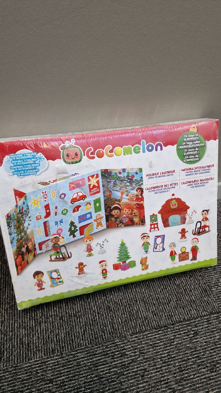 Kalender: CoComelon Weihnachtskalender - 24 Tage voller Überraschungen – Neu (gemäss Beschreibung) aus Kölliken von Peter-Moebel 1