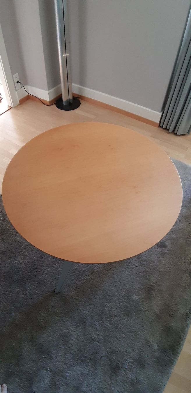 Alias Tische: Tisch von Alias "X-Table" – Gebraucht aus Feldbrunnen von Leoville1 1