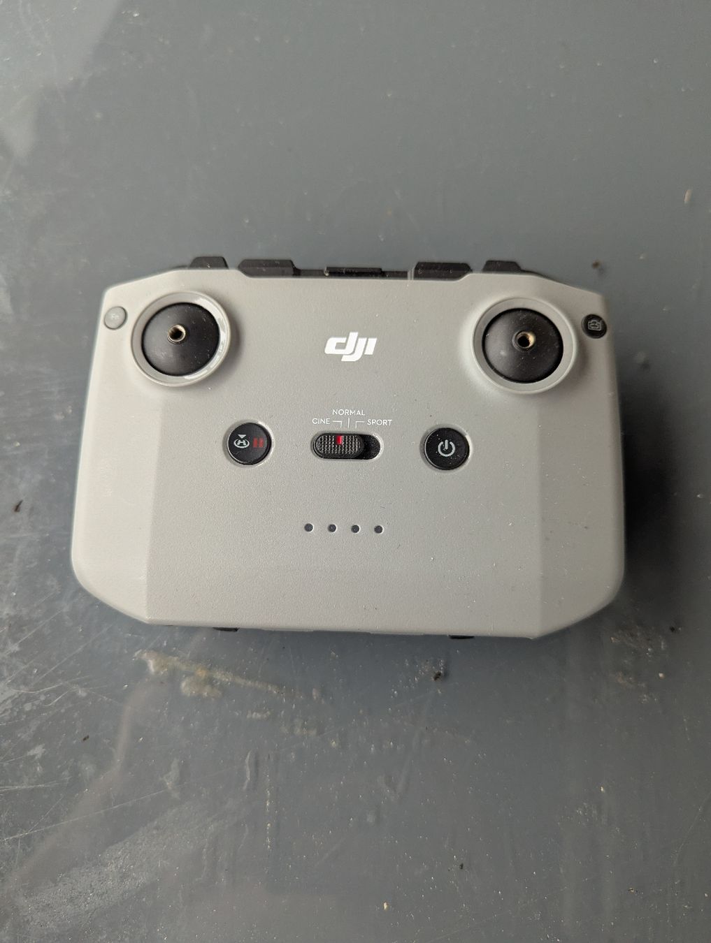 DJI Telecomando: DJI RC 231 Fernsteuerung – Usato da Brienz BE venduto da bar_xf2d