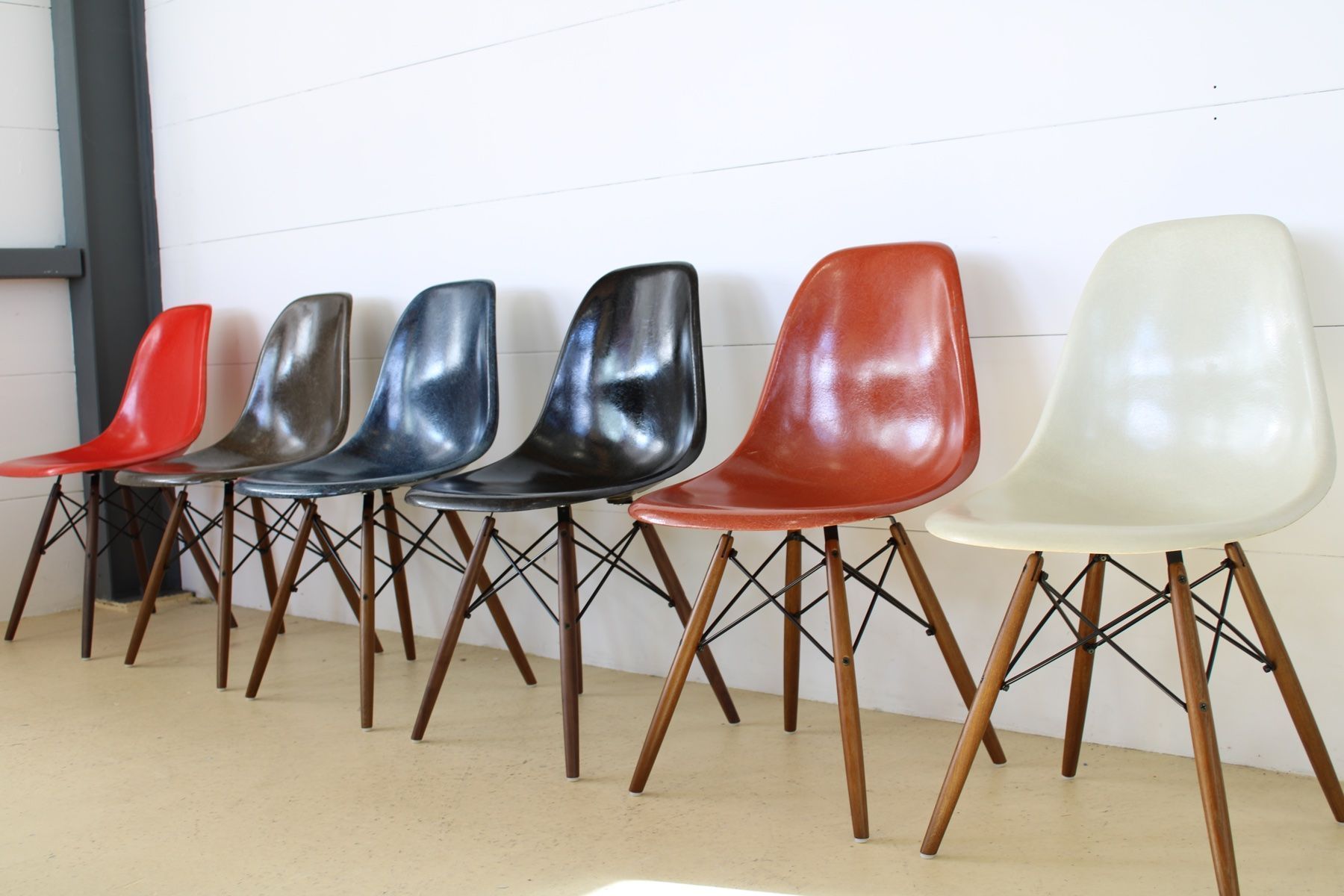 Herman Miller Stühle: Eames Fiberglas Stühle, Hermann Miller – Gebraucht aus Meinisberg von atelier_TILIJA 3