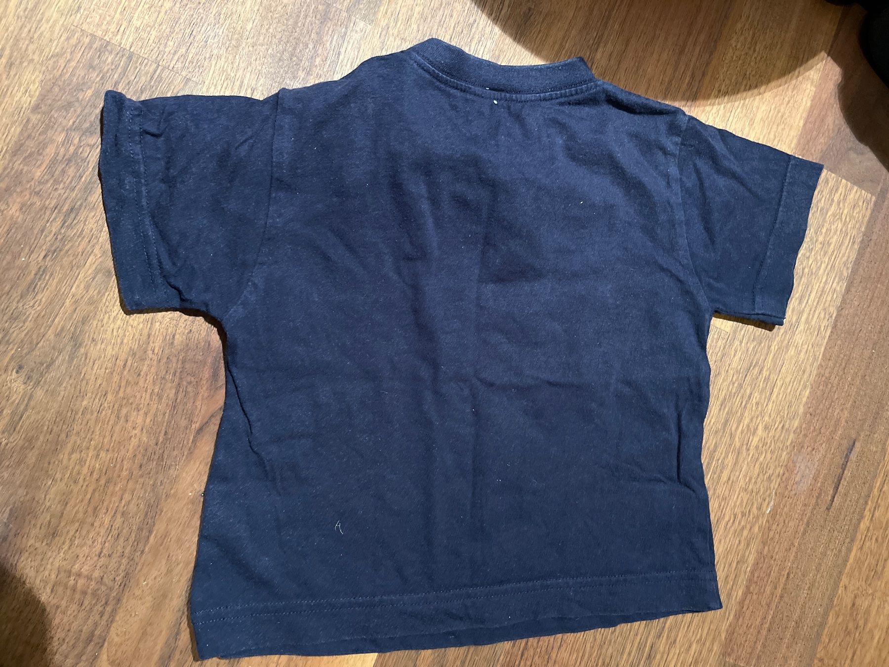 Camicie, Top & T-shirt: T-Shirt 80 uni – Usato da Andelfingen venduto da estark 1