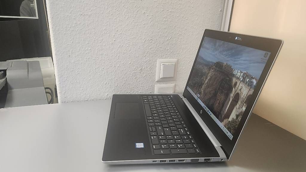 Notebook: HP ProBook 450 G5 Ecran 15.6" Processeur Intel Core i3 7th – Usato da Donneloye venduto da ire_767q 1
