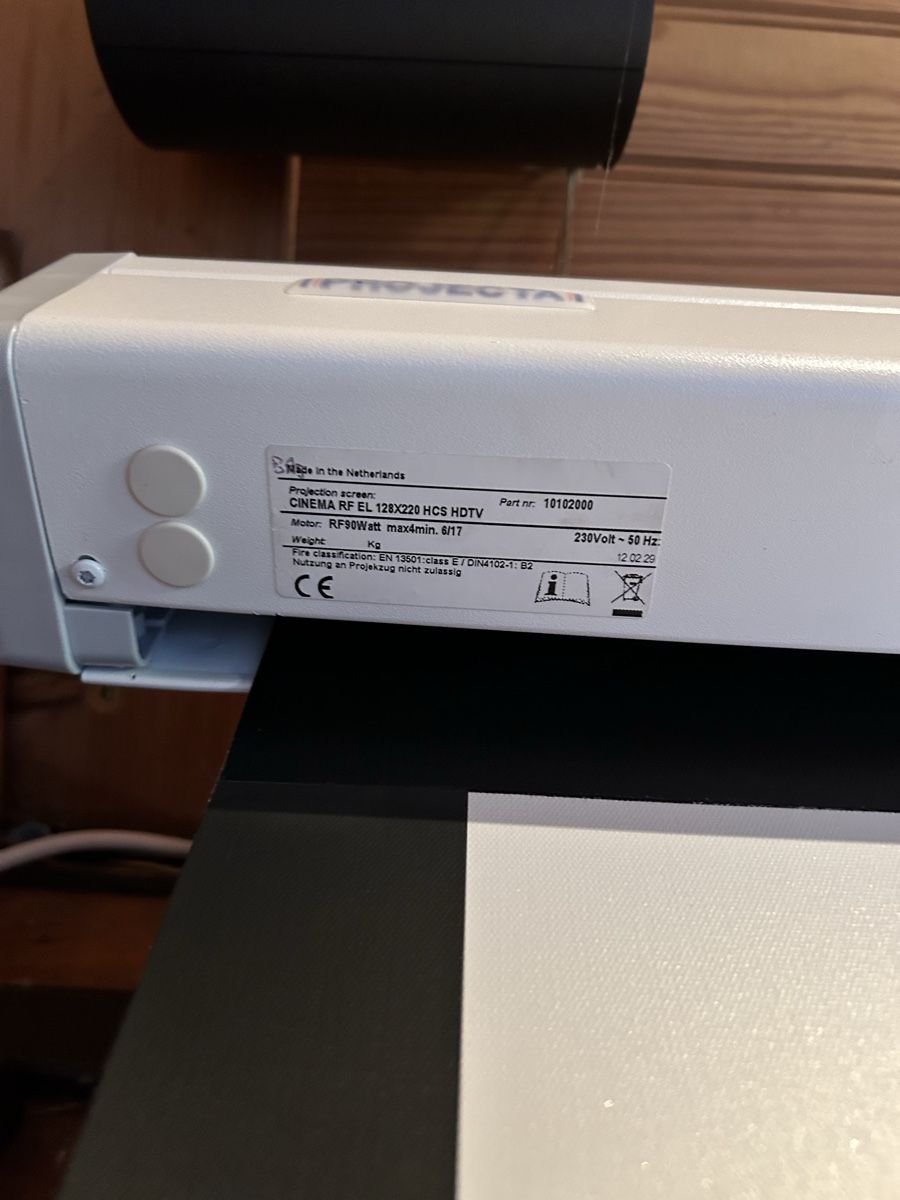 Sony Home Cinema: Home cinema complet Projecteur + Ecran – Usato da Lausanne venduto da lo_99 4