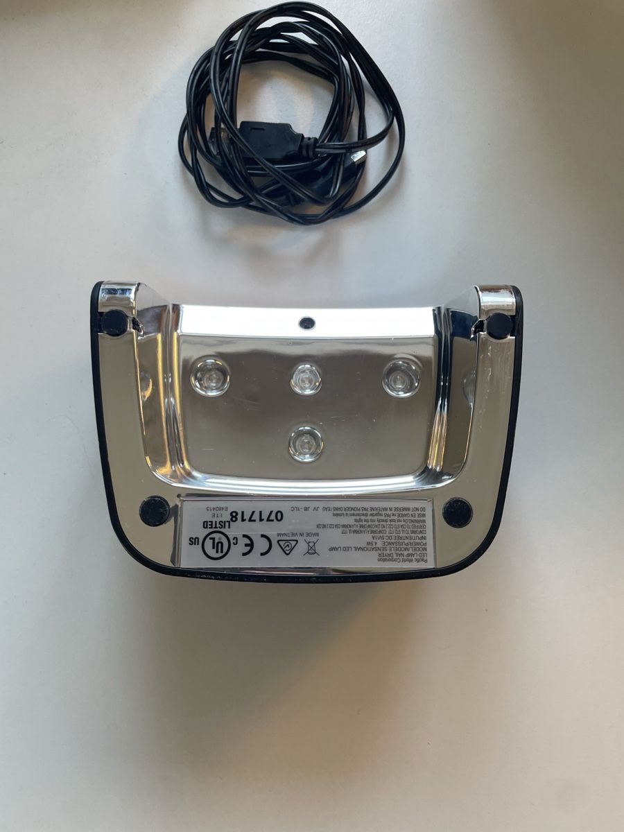 Lampade: Sensationail LED Lamp – Usato da St Gallen venduto da Giidi 1