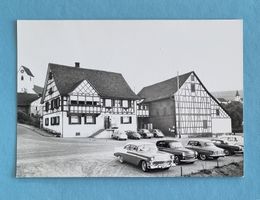 Flaach (ZH) - Restaurant Sternen - Parkplatz mit Oldtimer