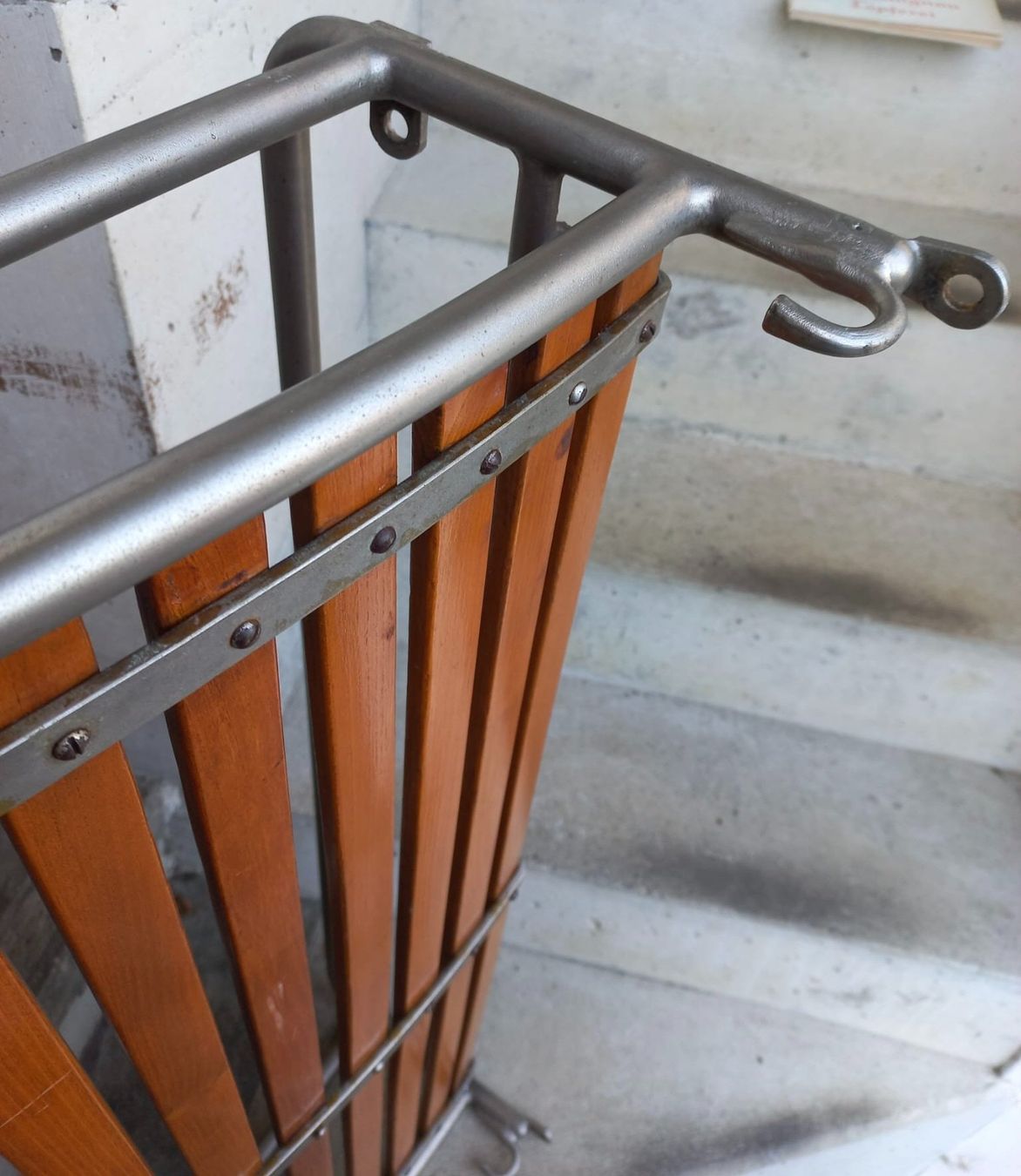 Garderobe: antike Gepäckablage Eisenbahn Garderobe – Gebraucht aus Burgdorf von glasrabe01 4