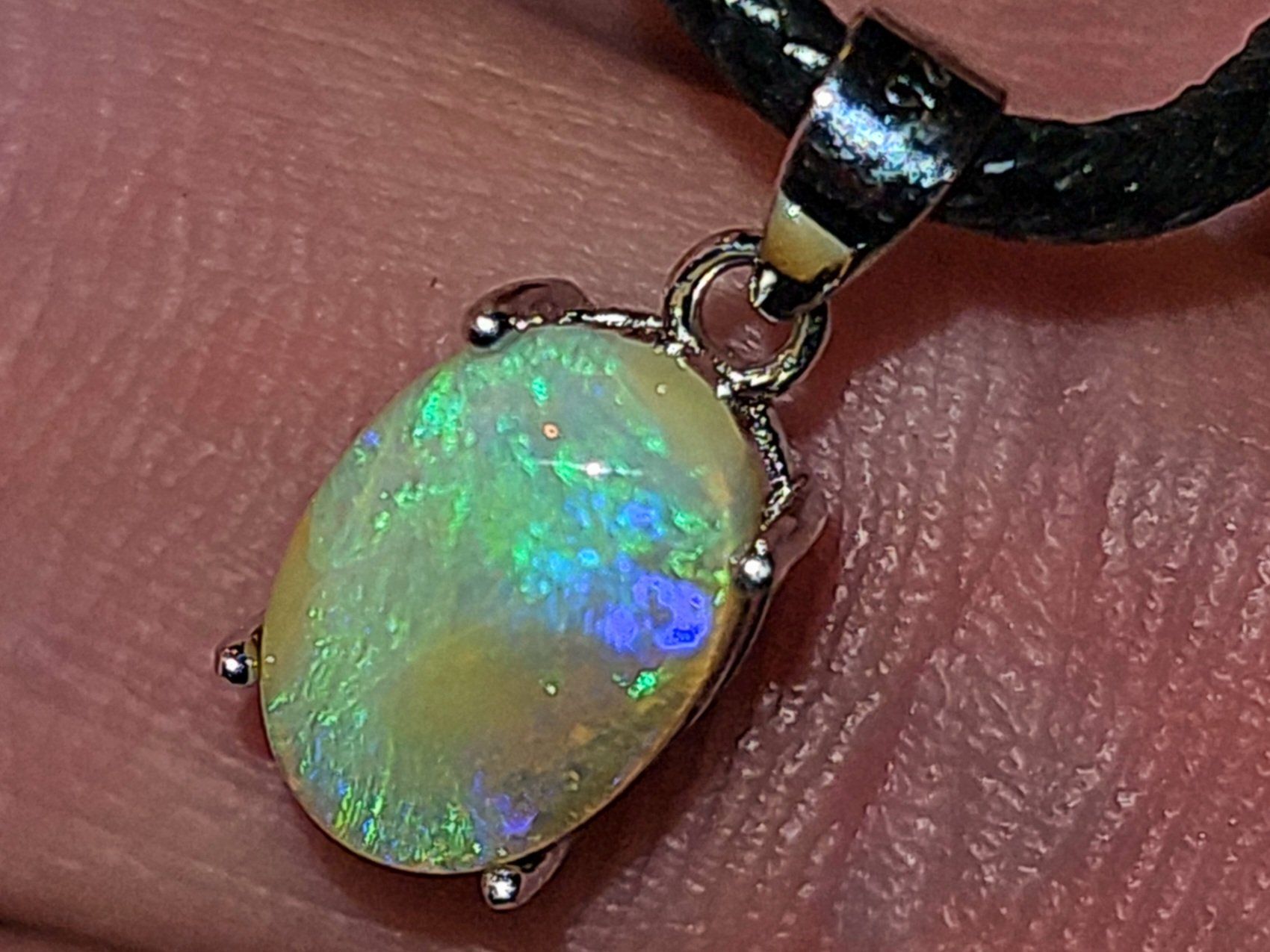 Pietre preziose: Silber-Anhänger mit natürlichem Australischem Pipe-Opal – Nuovo e nell'imballaggio originale da Uerkheim venduto da Winwinner 3