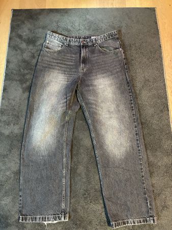 Jeans Bershka schwarz Grösse 44 guter Zustand