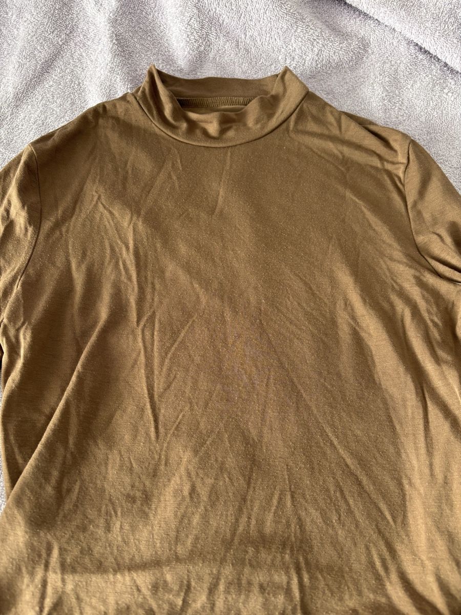 Top: Rollkragenshirt Beige/Schwarz, ca. Gr. S – Usato da Wald AR venduto da bertli00 2