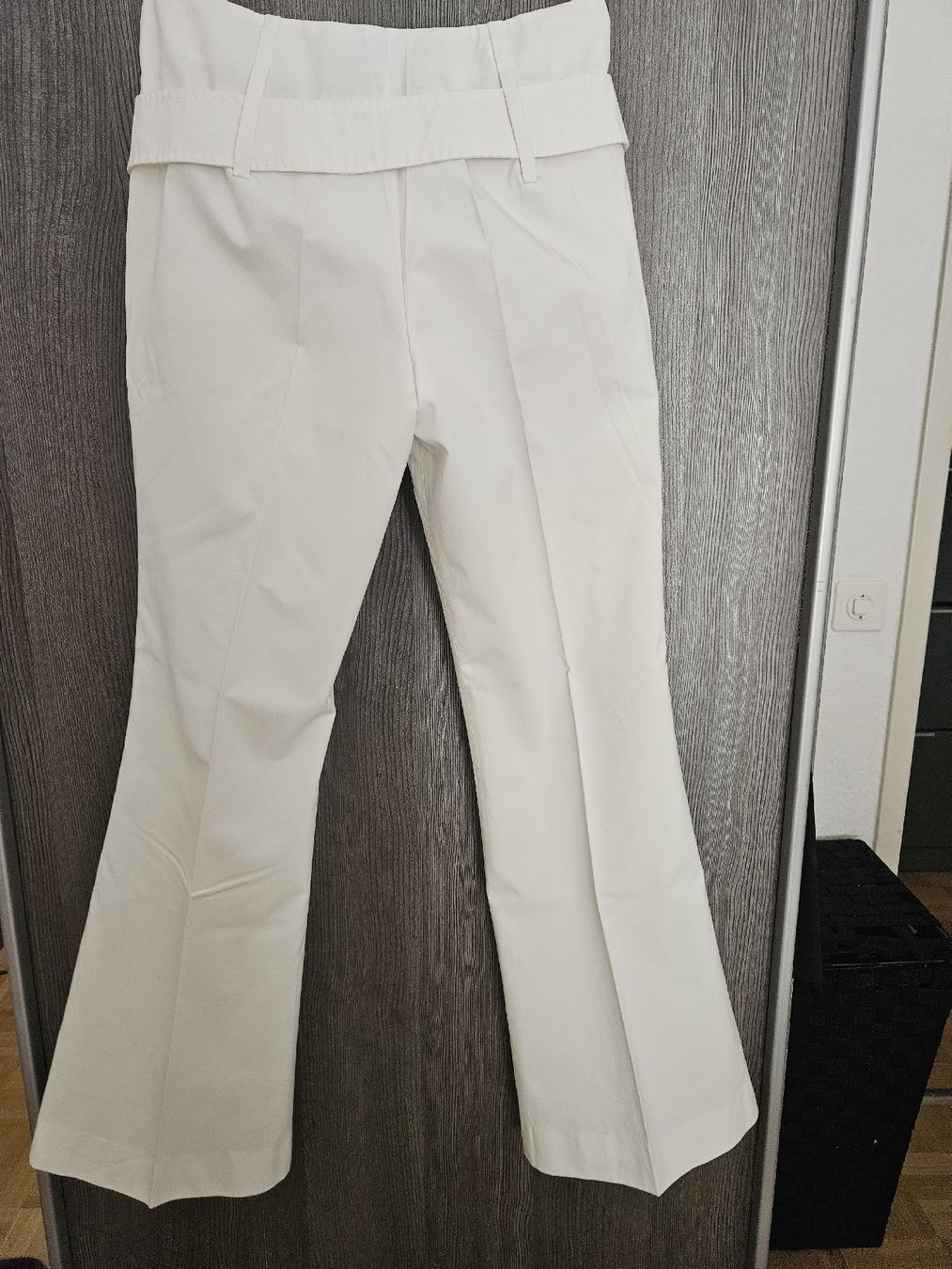 Prada Pantaloni: pantalon Prada – Nuovo (secondo la descrizione) da Chêne-Bourg venduto da gab_7cg8 1