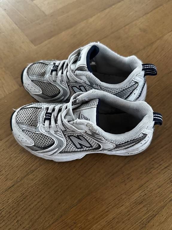 Scarpe per ragazzi: New balance 28 e 32 – Usato da Muralto venduto da bma_28rb 1