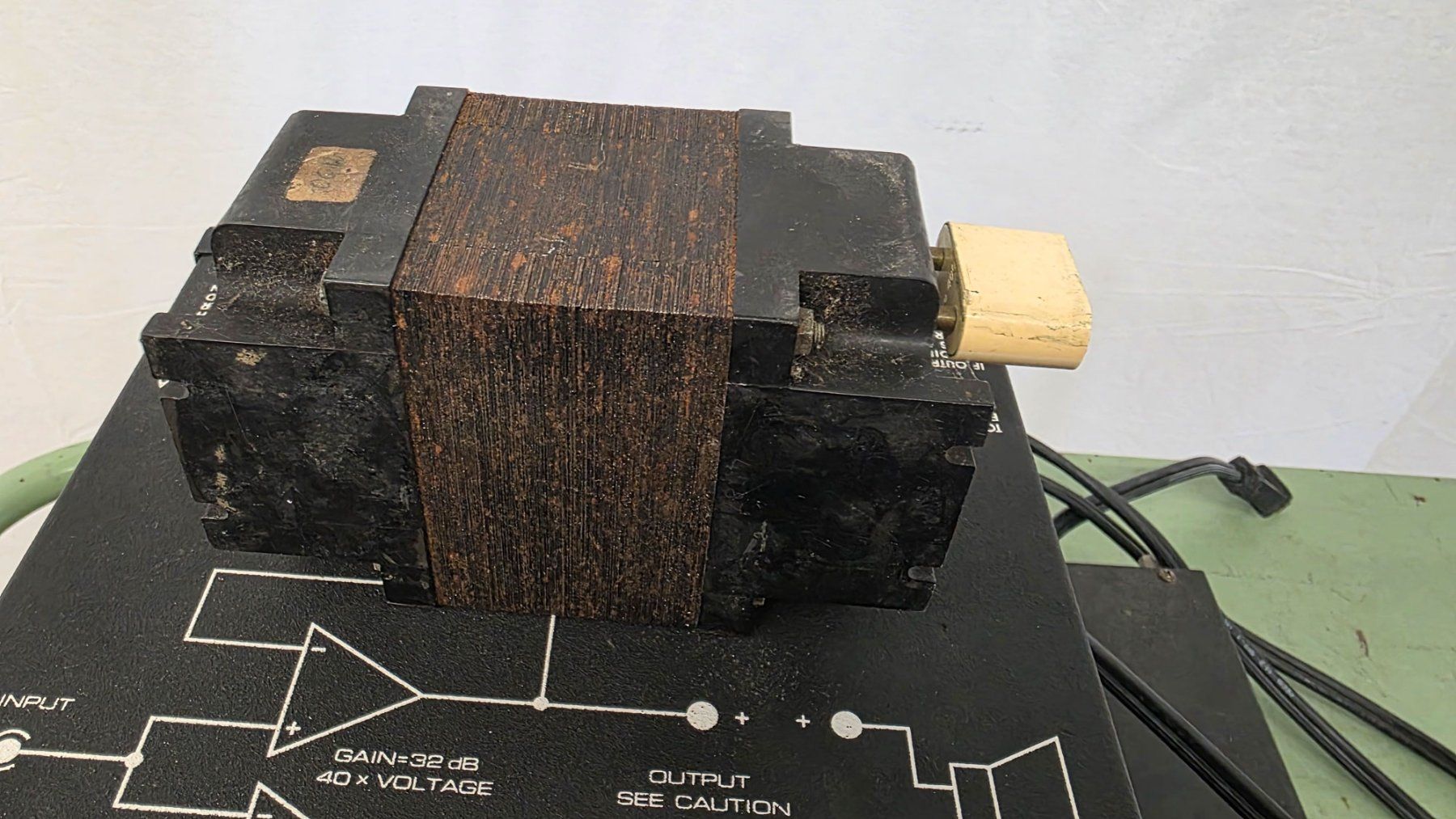 Amplificatori: ADCOM GFP-1 & GFA-1A mit Trafo - Ref. 08/15 – Usato da Au ZH venduto da BrockiAu 4