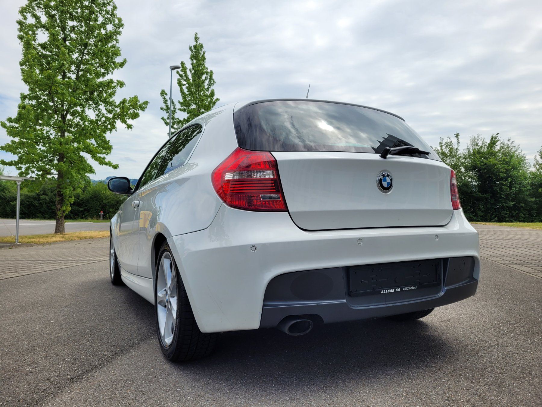 BMW Automobili: BMW 123d M-Sport-Paket – Usato da Emmenbrücke venduto da Jackpot666 1
