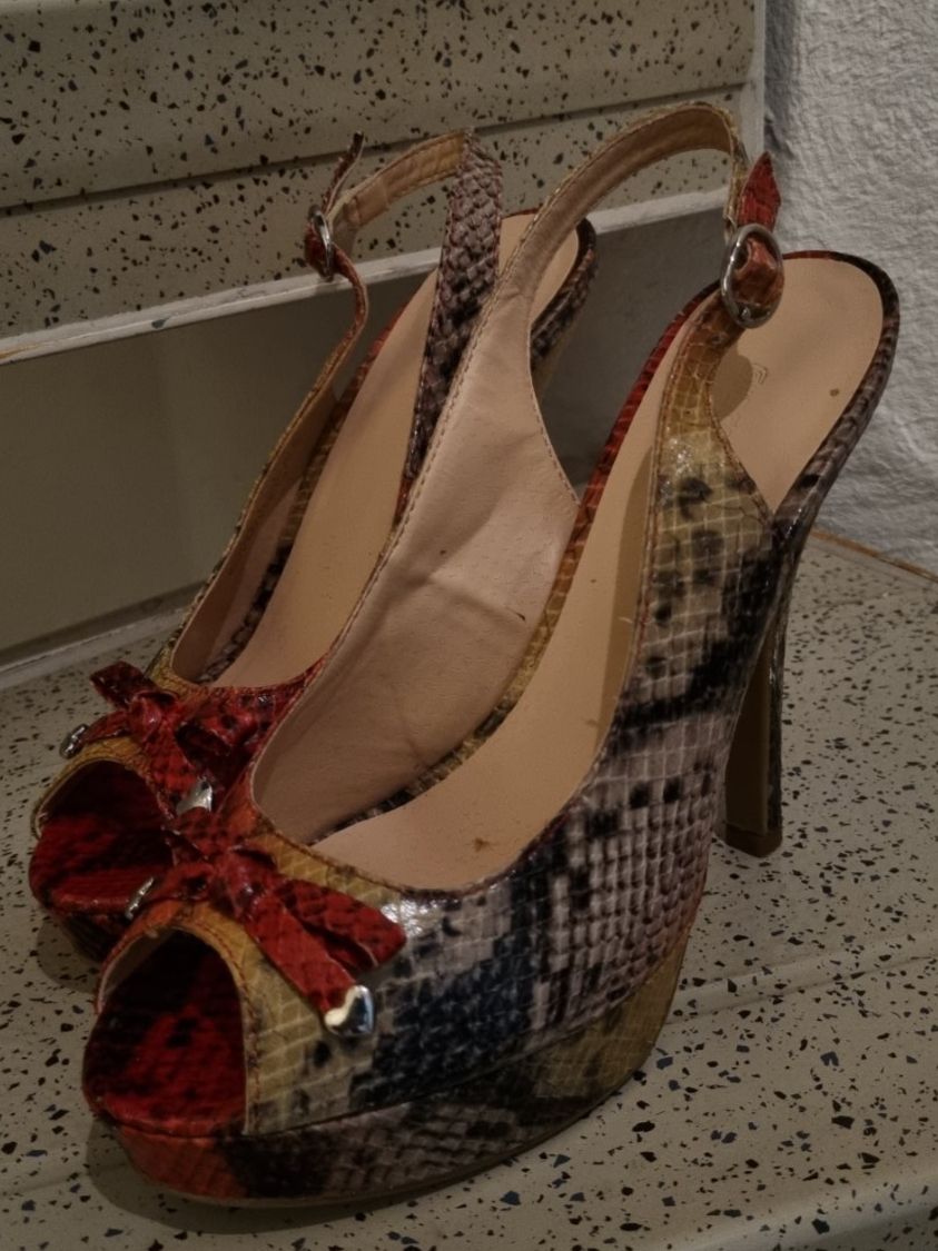 Scarpe da donna: Schuhe,  Sandalette Gr. 38 – Usato da Geroldswil venduto da Agapanthus22 1