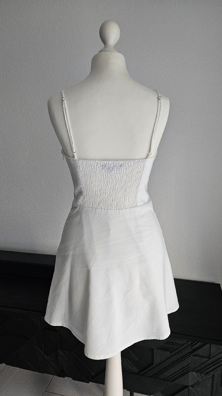 Zara Kleider: Zara Somerkleid / Kleid – Gebraucht aus Bülach von Recherchieren 3