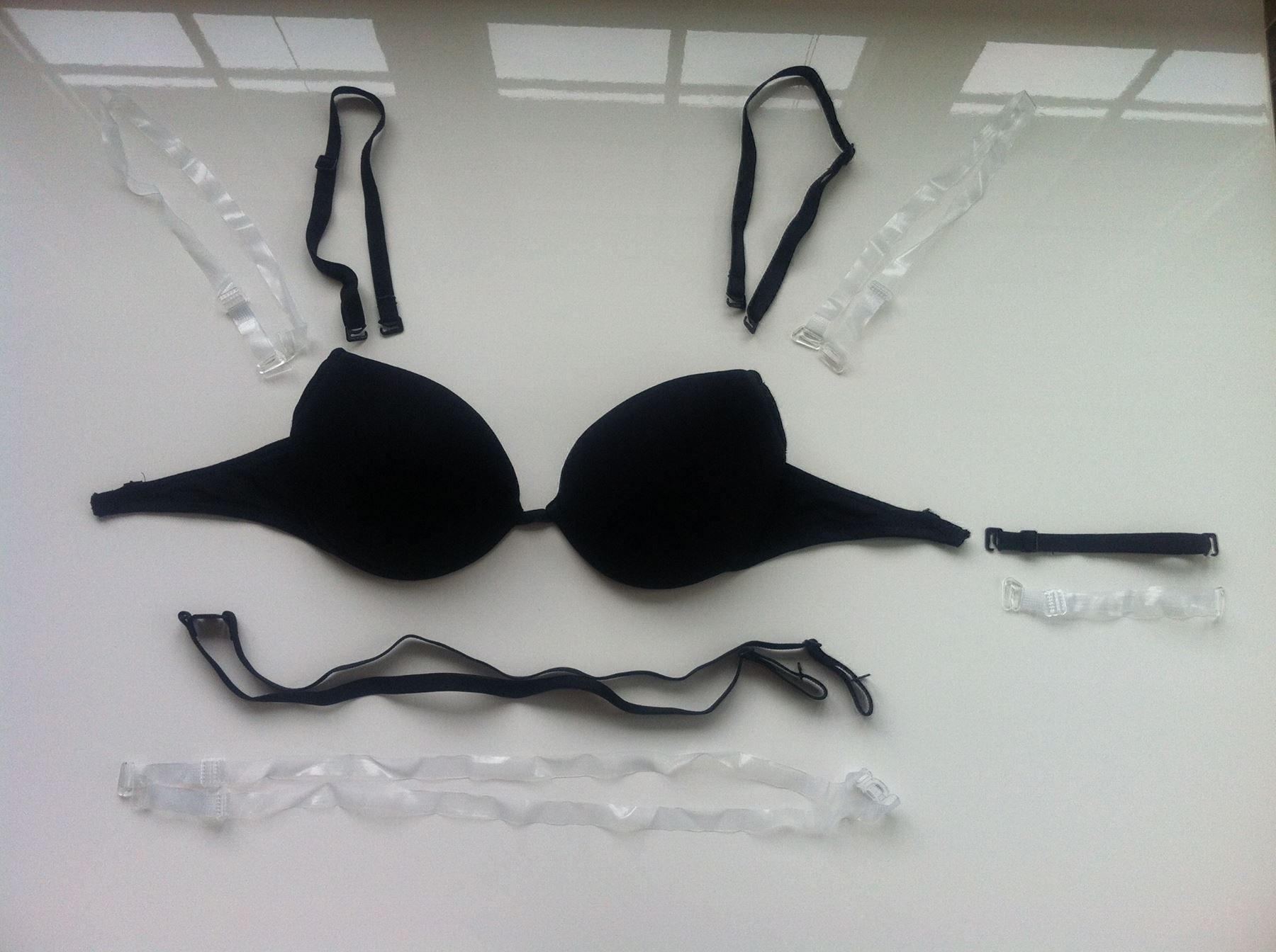Intimissimi Altra biancheria intima: 🤩12STK: INTIMISSIMI BH'S LEOSPITZE & MULTIFUNKTION &STRINGS – Usato da Olten venduto da Naja-Twins-Twins 8