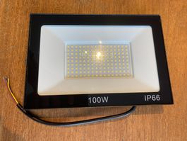 Aussenstrahler 100W IP66 NEU