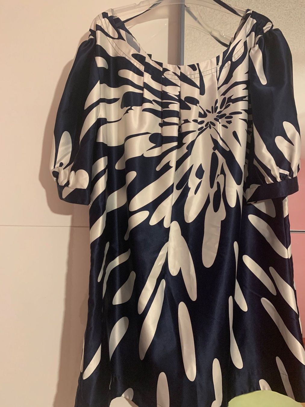 Esprit Blusen: Satin Damenbluse – Gebraucht aus Triengen von nes_l8cj