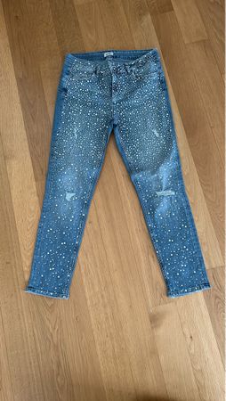 Damen Jeans mit Strasssteinen Gr 31, neuen Zustand
