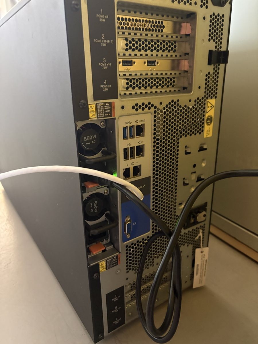 Lenovo Server: Server Lenovo – Gebraucht aus Flumenthal von Bidu2323 1